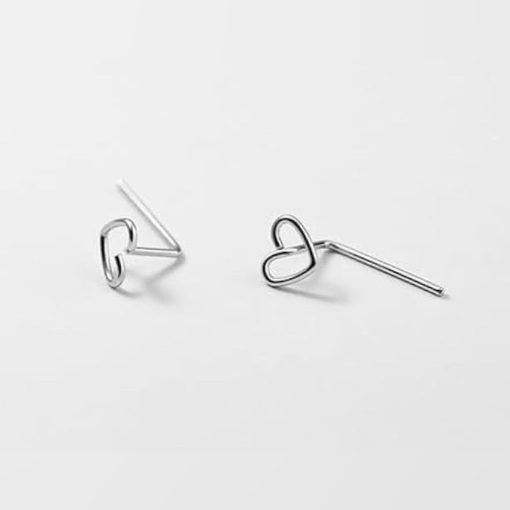 Delicate & Dainty Sterling Silver Minimalist Wire Heart Threader Earrings